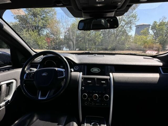 Черный Ленд Ровер Дискавери, объемом двигателя 2 л и пробегом 157 тыс. км за 25000 $, фото 14 на Automoto.ua