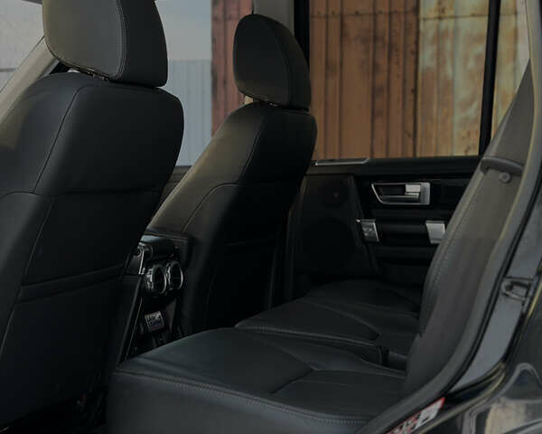 Чорний Ленд Ровер Діскавері, об'ємом двигуна 3 л та пробігом 158 тис. км за 22000 $, фото 29 на Automoto.ua