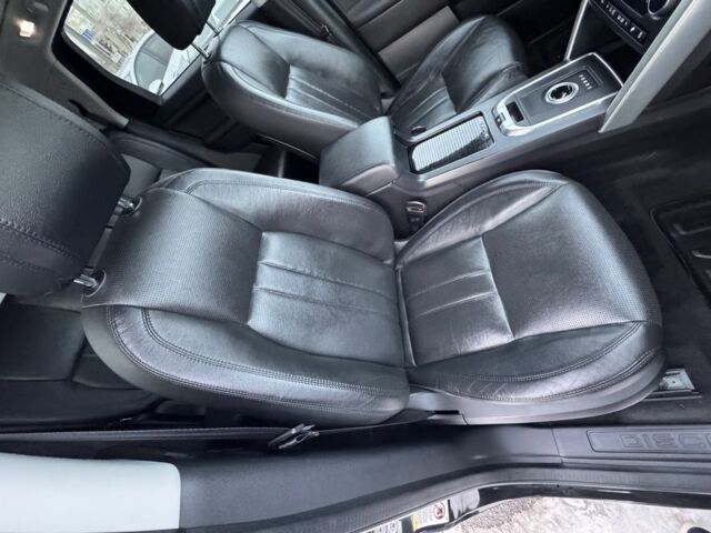 Чорний Ленд Ровер Діскавері, об'ємом двигуна 2 л та пробігом 110 тис. км за 19999 $, фото 20 на Automoto.ua