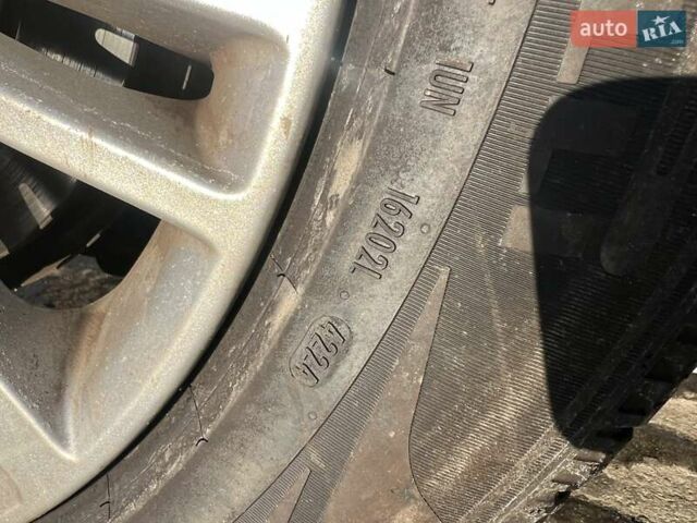 Черный Ленд Ровер Дискавери, объемом двигателя 3 л и пробегом 103 тыс. км за 25900 $, фото 18 на Automoto.ua