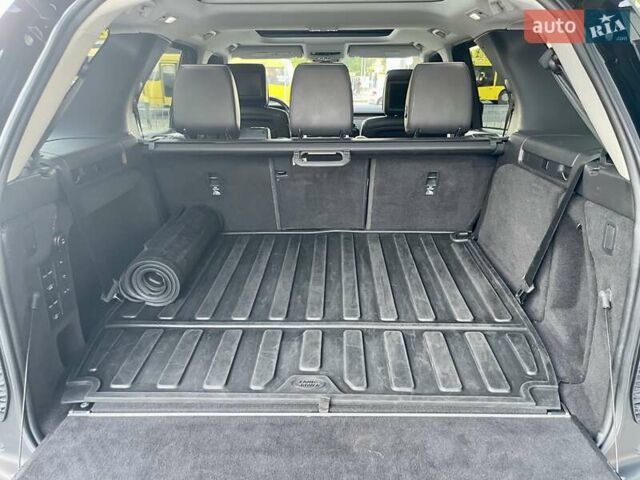 Черный Ленд Ровер Дискавери, объемом двигателя 3 л и пробегом 169 тыс. км за 32600 $, фото 28 на Automoto.ua