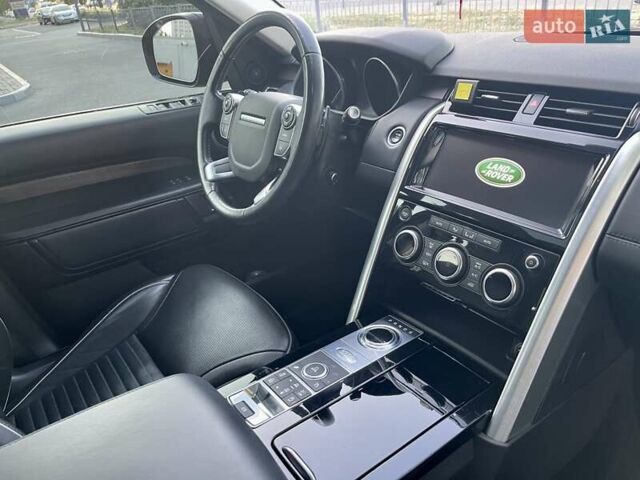 Черный Ленд Ровер Дискавери, объемом двигателя 3 л и пробегом 169 тыс. км за 32600 $, фото 37 на Automoto.ua