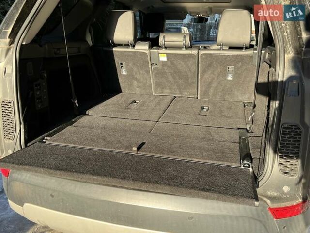 Черный Ленд Ровер Дискавери, объемом двигателя 3 л и пробегом 103 тыс. км за 25900 $, фото 26 на Automoto.ua