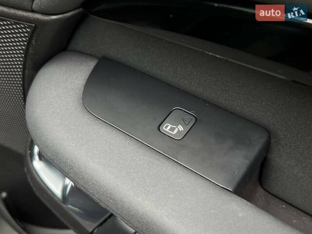 Черный Ленд Ровер Дискавери, объемом двигателя 3 л и пробегом 123 тыс. км за 23990 $, фото 34 на Automoto.ua