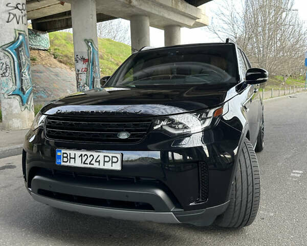 Черный Ленд Ровер Дискавери, объемом двигателя 3 л и пробегом 131 тыс. км за 33500 $, фото 1 на Automoto.ua