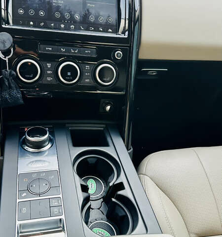 Черный Ленд Ровер Дискавери, объемом двигателя 2 л и пробегом 119 тыс. км за 29200 $, фото 8 на Automoto.ua