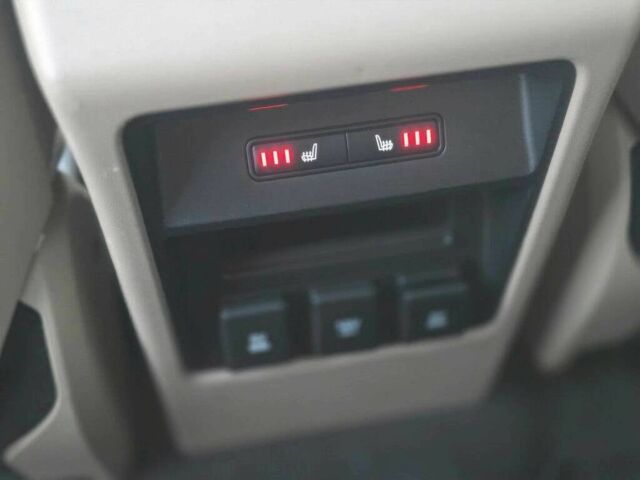 Черный Ленд Ровер Дискавери, объемом двигателя 2 л и пробегом 43 тыс. км за 10000 $, фото 8 на Automoto.ua