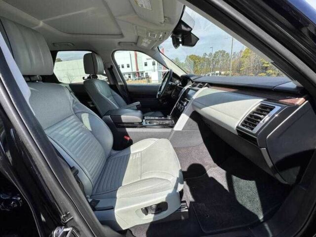 Черный Ленд Ровер Дискавери, объемом двигателя 3 л и пробегом 77 тыс. км за 6900 $, фото 11 на Automoto.ua