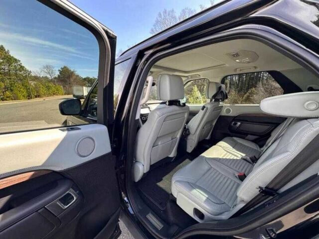 Черный Ленд Ровер Дискавери, объемом двигателя 3 л и пробегом 77 тыс. км за 6900 $, фото 12 на Automoto.ua