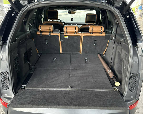 Черный Ленд Ровер Дискавери, объемом двигателя 3 л и пробегом 131 тыс. км за 33500 $, фото 16 на Automoto.ua