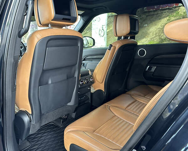 Черный Ленд Ровер Дискавери, объемом двигателя 3 л и пробегом 131 тыс. км за 33500 $, фото 9 на Automoto.ua