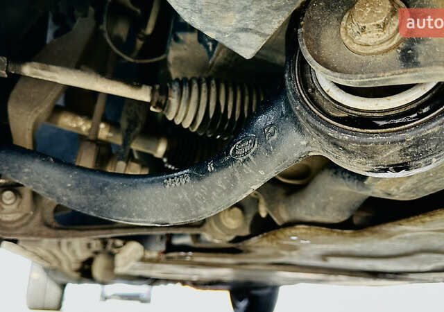 Черный Ленд Ровер Дискавери, объемом двигателя 2 л и пробегом 119 тыс. км за 29200 $, фото 28 на Automoto.ua