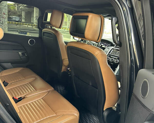 Черный Ленд Ровер Дискавери, объемом двигателя 3 л и пробегом 131 тыс. км за 33500 $, фото 10 на Automoto.ua