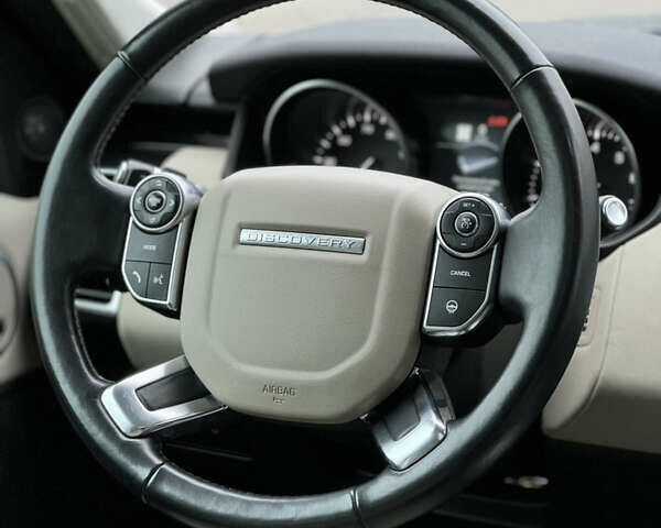 Чорний Ленд Ровер Діскавері, об'ємом двигуна 3 л та пробігом 114 тис. км за 28000 $, фото 9 на Automoto.ua