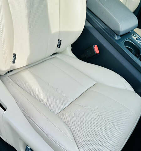 Черный Ленд Ровер Дискавери, объемом двигателя 2 л и пробегом 119 тыс. км за 29200 $, фото 17 на Automoto.ua