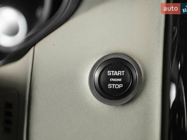 Ленд Ровер Дискавери 2019 в Одессе на Automoto.ua Черный Ленд Ровер Дискавери, объемом двигателя 2 л и пробегом 192 тыс. км за 33500 $, фото 11 на Automoto.ua