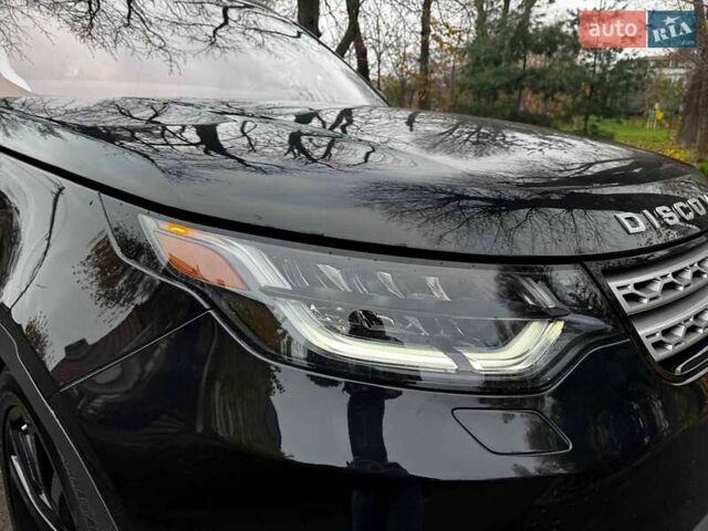 Черный Ленд Ровер Дискавери, объемом двигателя 3 л и пробегом 161 тыс. км за 31290 $, фото 3 на Automoto.ua