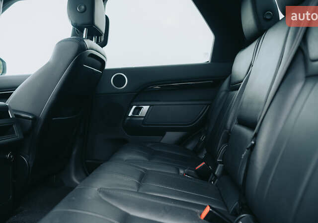 Ленд Ровер Дискавери 2019 в Киеве на Automoto.ua Черный Ленд Ровер Дискавери, объемом двигателя 3 л и пробегом 140 тыс. км за 28400 $, фото 42 на Automoto.ua