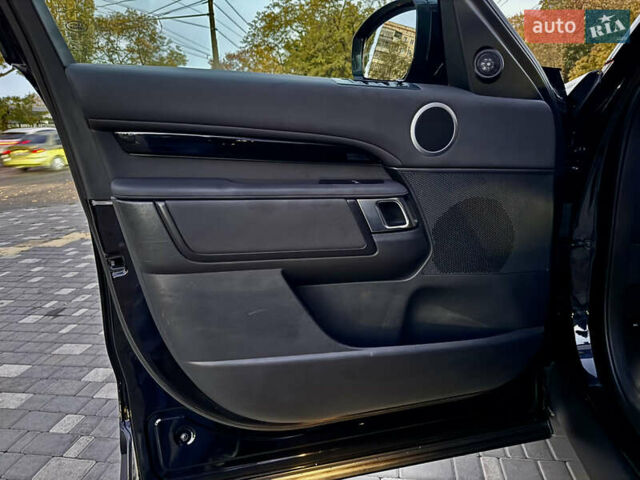 Черный Ленд Ровер Дискавери, объемом двигателя 2 л и пробегом 130 тыс. км за 33400 $, фото 36 на Automoto.ua