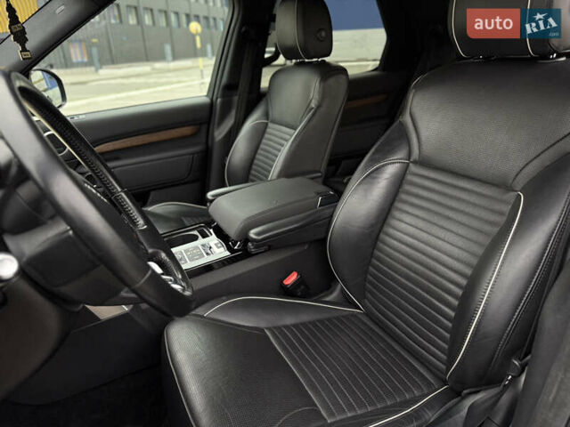 Черный Ленд Ровер Дискавери, объемом двигателя 3 л и пробегом 128 тыс. км за 31400 $, фото 17 на Automoto.ua