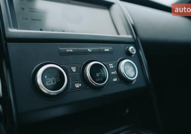 Ленд Ровер Дискавери 2019 в Киеве на Automoto.ua Черный Ленд Ровер Дискавери, объемом двигателя 3 л и пробегом 140 тыс. км за 28400 $, фото 41 на Automoto.ua