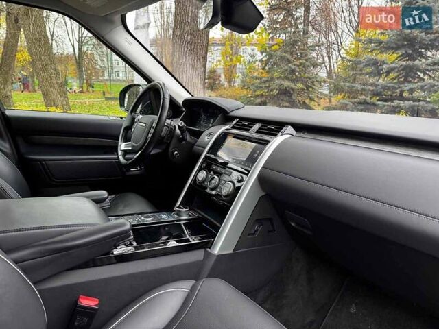 Черный Ленд Ровер Дискавери, объемом двигателя 3 л и пробегом 161 тыс. км за 31290 $, фото 38 на Automoto.ua