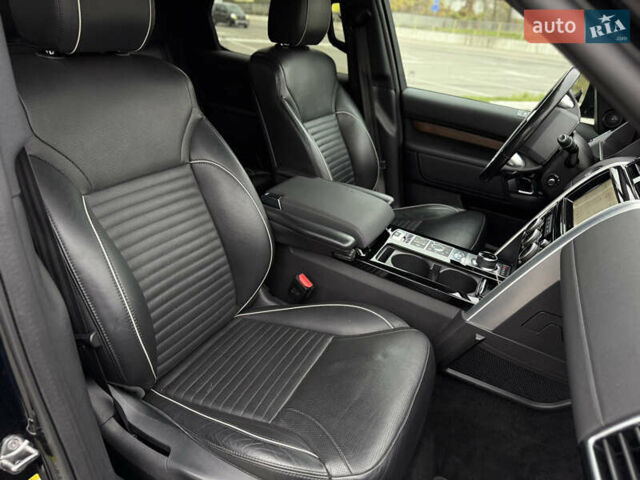 Черный Ленд Ровер Дискавери, объемом двигателя 3 л и пробегом 128 тыс. км за 31400 $, фото 18 на Automoto.ua