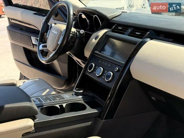 Ленд Ровер Дискавери 2019 в Львове на Automoto.ua Черный Ленд Ровер Дискавери, объемом двигателя 3 л и пробегом 156 тыс. км за 27990 $, фото 31 на Automoto.ua