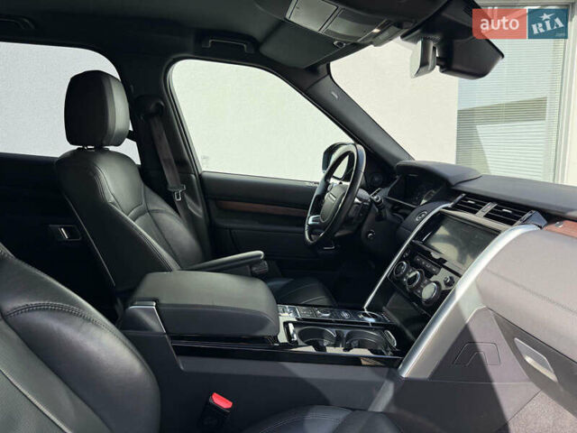 Черный Ленд Ровер Дискавери, объемом двигателя 2.99 л и пробегом 164 тыс. км за 39500 $, фото 9 на Automoto.ua