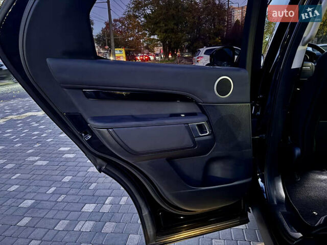Черный Ленд Ровер Дискавери, объемом двигателя 2 л и пробегом 130 тыс. км за 33400 $, фото 61 на Automoto.ua