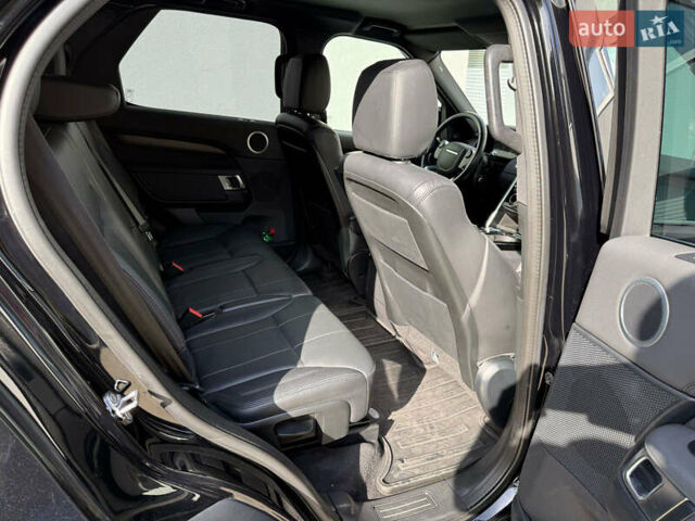 Чорний Ленд Ровер Діскавері, об'ємом двигуна 2.99 л та пробігом 164 тис. км за 36000 $, фото 8 на Automoto.ua