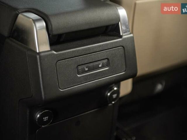 Ленд Ровер Дискавери 2019 в Одессе на Automoto.ua Черный Ленд Ровер Дискавери, объемом двигателя 2 л и пробегом 192 тыс. км за 33500 $, фото 57 на Automoto.ua