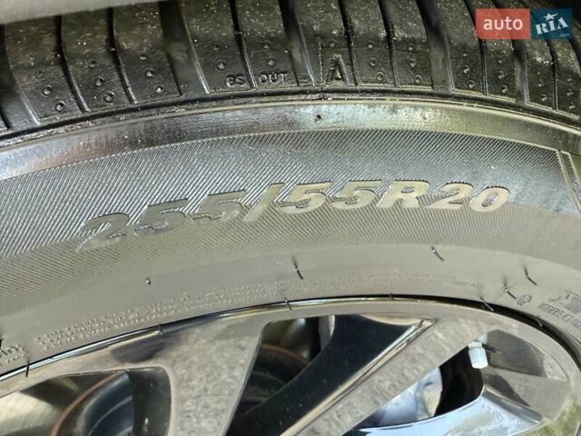 Чорний Ленд Ровер Діскавері, об'ємом двигуна 3 л та пробігом 119 тис. км за 39950 $, фото 49 на Automoto.ua