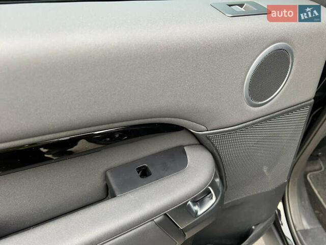 Черный Ленд Ровер Дискавери, объемом двигателя 3 л и пробегом 143 тыс. км за 25500 $, фото 23 на Automoto.ua