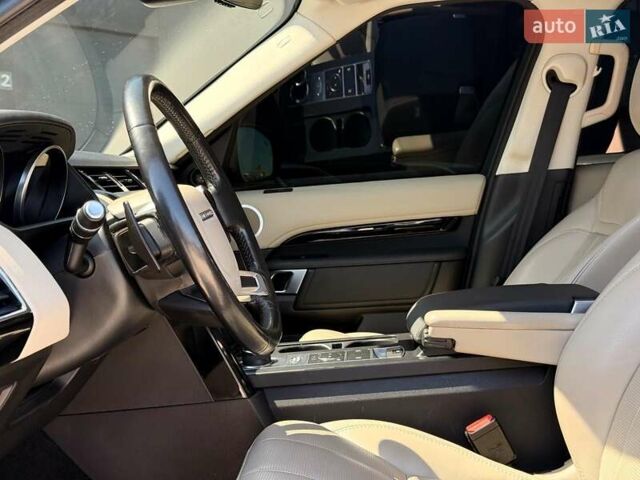Ленд Ровер Дискавери 2019 в Львове на Automoto.ua Черный Ленд Ровер Дискавери, объемом двигателя 3 л и пробегом 156 тыс. км за 27990 $, фото 19 на Automoto.ua
