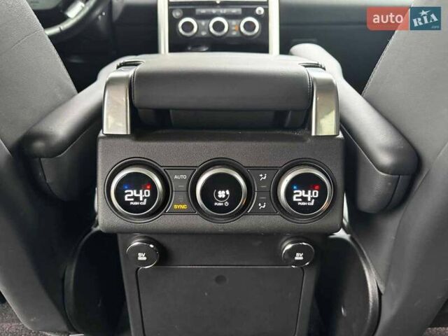 Черный Ленд Ровер Дискавери, объемом двигателя 3 л и пробегом 161 тыс. км за 31290 $, фото 33 на Automoto.ua