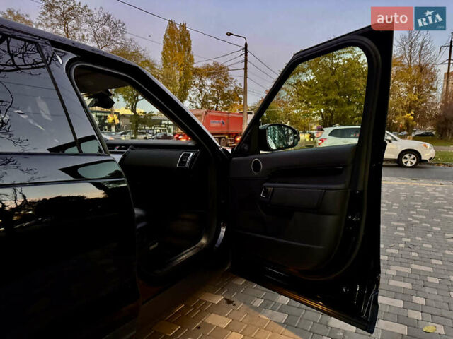 Черный Ленд Ровер Дискавери, объемом двигателя 2 л и пробегом 130 тыс. км за 33400 $, фото 46 на Automoto.ua