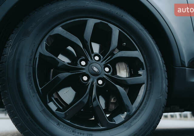 Ленд Ровер Дискавери 2019 в Киеве на Automoto.ua Черный Ленд Ровер Дискавери, объемом двигателя 3 л и пробегом 140 тыс. км за 28400 $, фото 18 на Automoto.ua