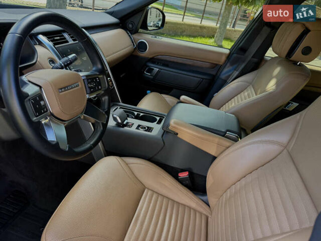 Чорний Ленд Ровер Діскавері, об'ємом двигуна 3 л та пробігом 48 тис. км за 62500 $, фото 12 на Automoto.ua