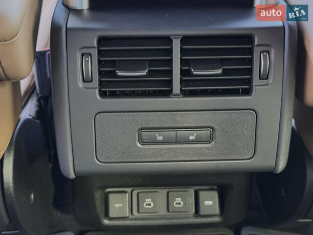 Чорний Ленд Ровер Діскавері, об'ємом двигуна 3 л та пробігом 48 тис. км за 62500 $, фото 19 на Automoto.ua