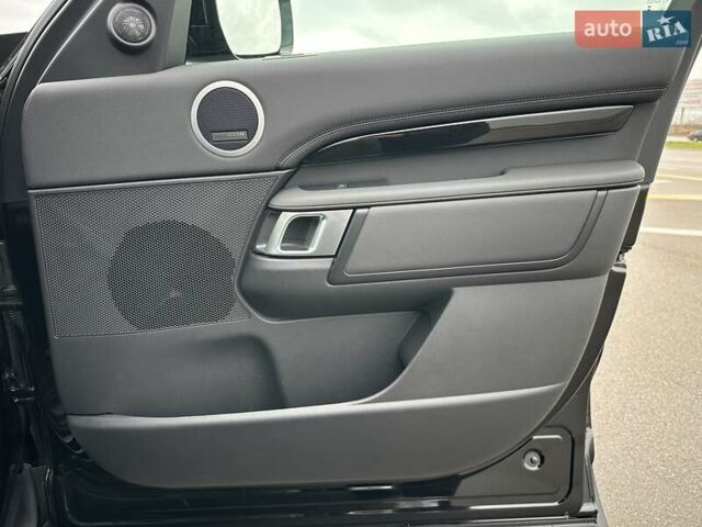 Черный Ленд Ровер Дискавери, объемом двигателя 3 л и пробегом 11 тыс. км за 87500 $, фото 29 на Automoto.ua