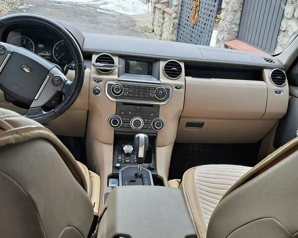 Коричневый Ленд Ровер Дискавери, объемом двигателя 2.99 л и пробегом 208 тыс. км за 15300 $, фото 4 на Automoto.ua