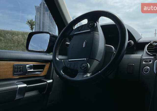 Коричневий Ленд Ровер Діскавері, об'ємом двигуна 3 л та пробігом 190 тис. км за 19500 $, фото 18 на Automoto.ua
