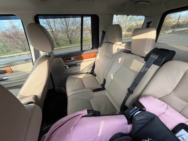 Коричневий Ленд Ровер Діскавері, об'ємом двигуна 3 л та пробігом 164 тис. км за 19000 $, фото 11 на Automoto.ua