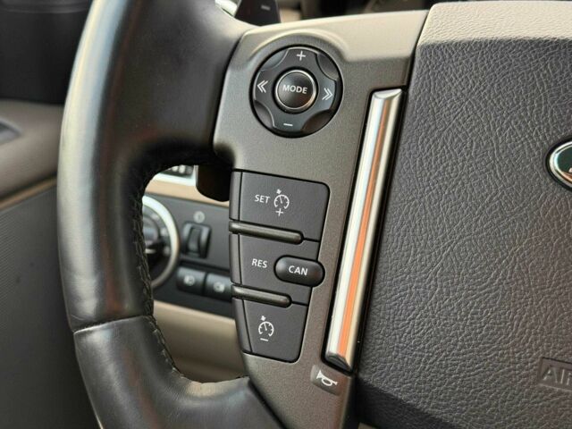 Коричневий Ленд Ровер Діскавері, об'ємом двигуна 3 л та пробігом 164 тис. км за 19000 $, фото 16 на Automoto.ua