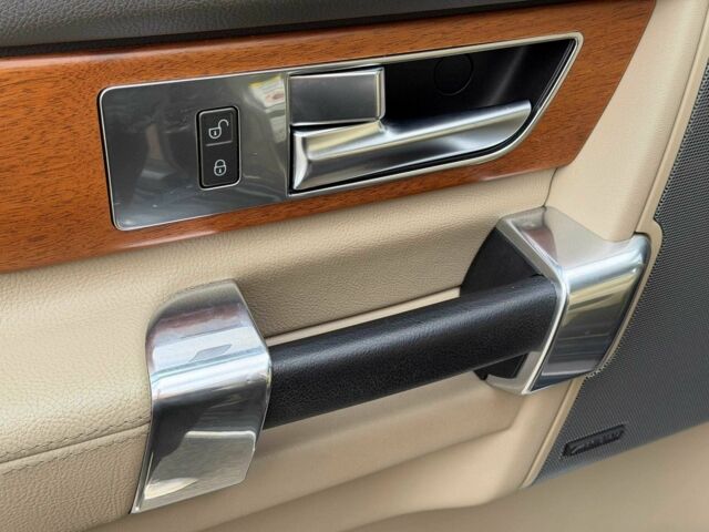 Коричневий Ленд Ровер Діскавері, об'ємом двигуна 3 л та пробігом 164 тис. км за 19000 $, фото 13 на Automoto.ua