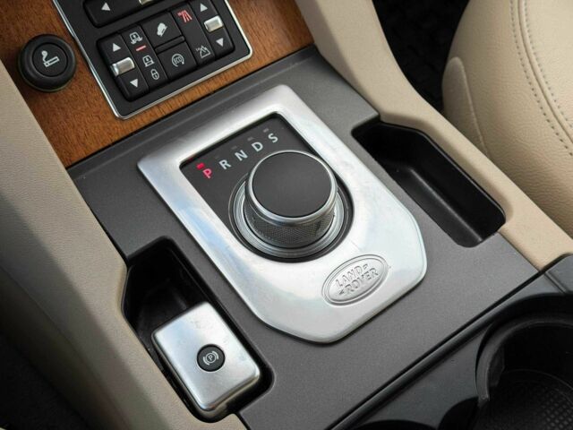 Коричневий Ленд Ровер Діскавері, об'ємом двигуна 3 л та пробігом 164 тис. км за 19000 $, фото 21 на Automoto.ua