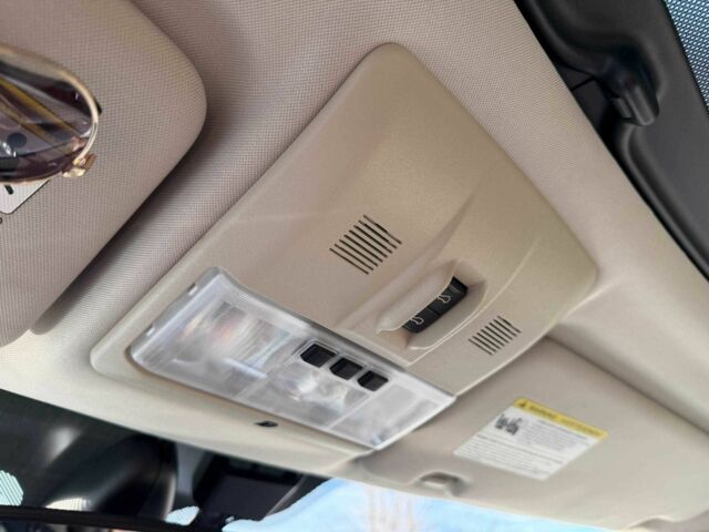 Коричневий Ленд Ровер Діскавері, об'ємом двигуна 3 л та пробігом 164 тис. км за 19000 $, фото 22 на Automoto.ua