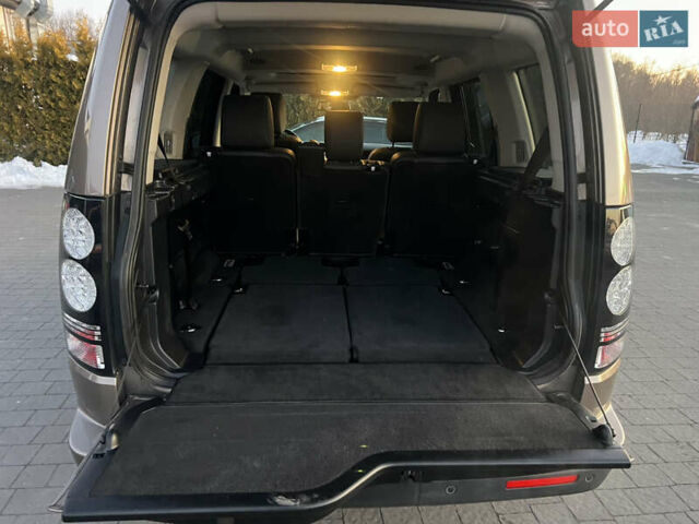 Коричневий Ленд Ровер Діскавері, об'ємом двигуна 3 л та пробігом 98 тис. км за 21100 $, фото 15 на Automoto.ua