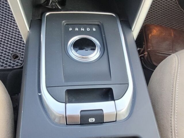 Коричневый Ленд Ровер Дискавери, объемом двигателя 2 л и пробегом 117 тыс. км за 438 $, фото 5 на Automoto.ua